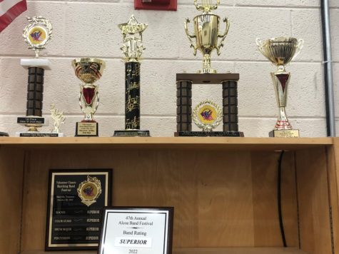 Karns Band displays this years trophies